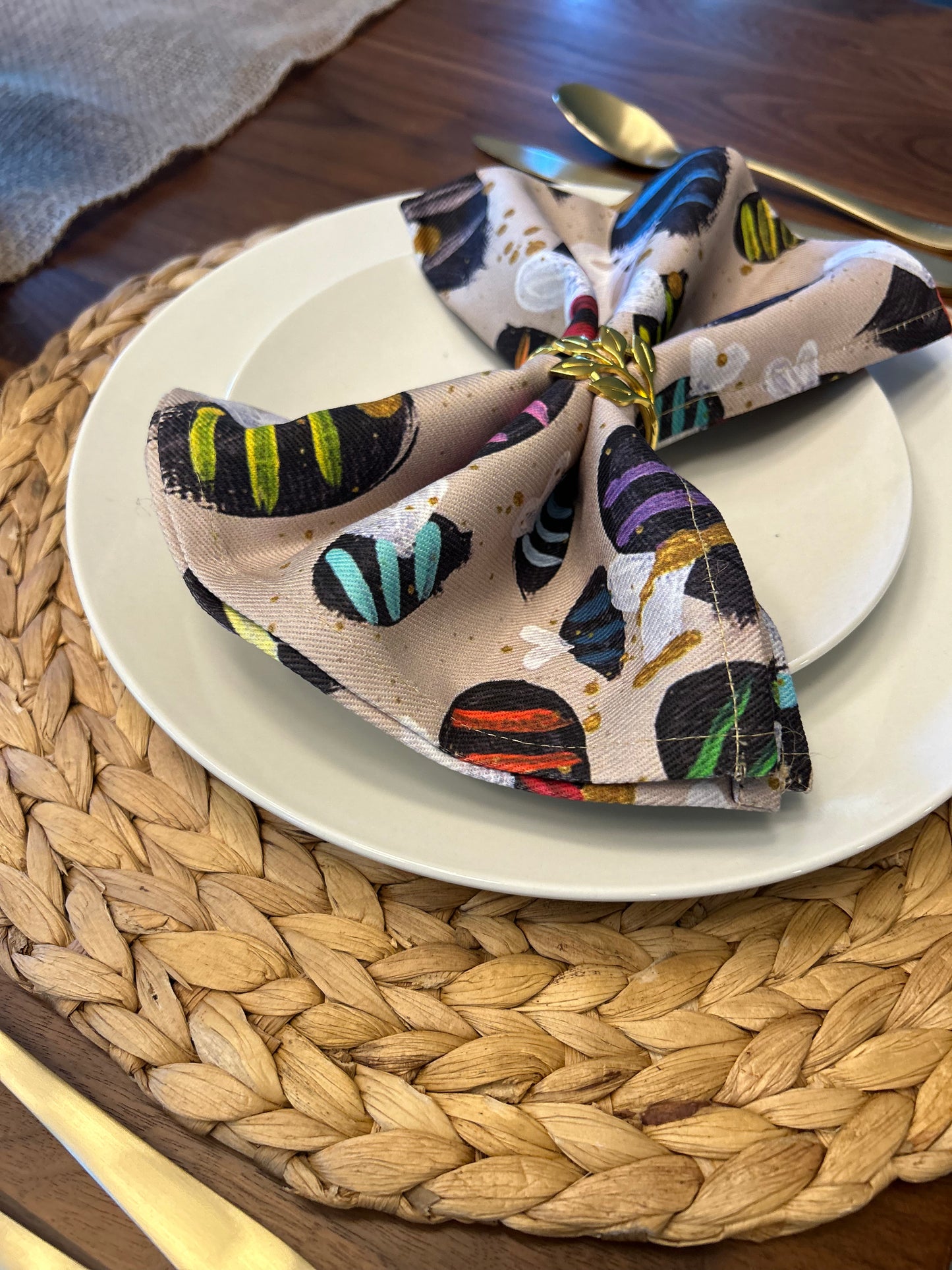 Rainbow Bees | Napkins