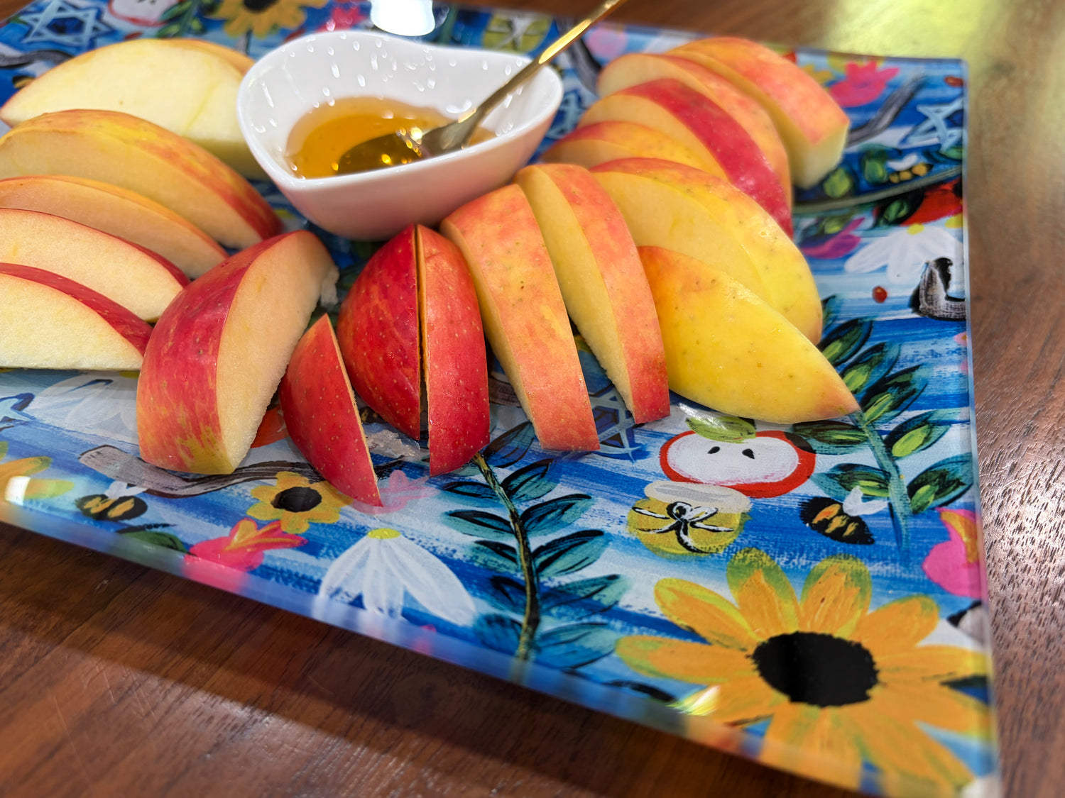 Rosh Hashanah Garden Party | Apple &amp; Honey Dish Set
