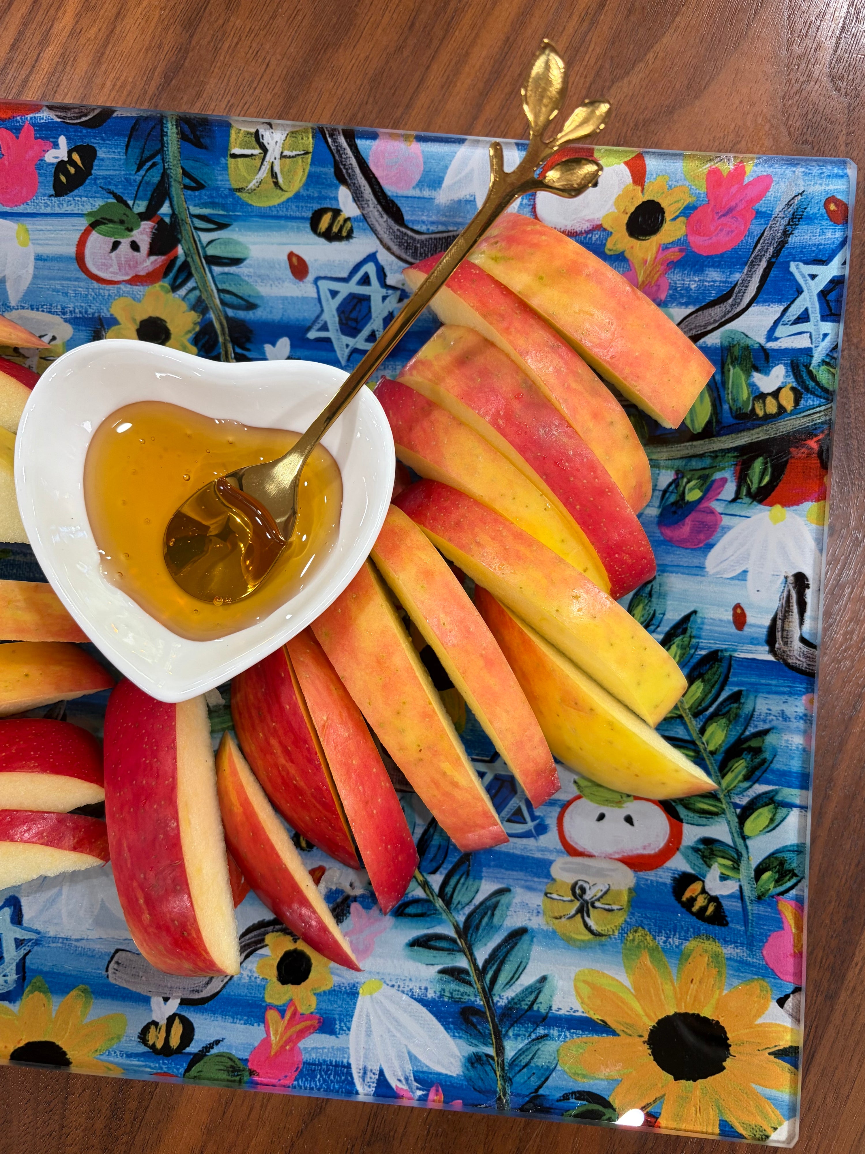 Rosh Hashanah Garden Party | Apple &amp; Honey Dish Set