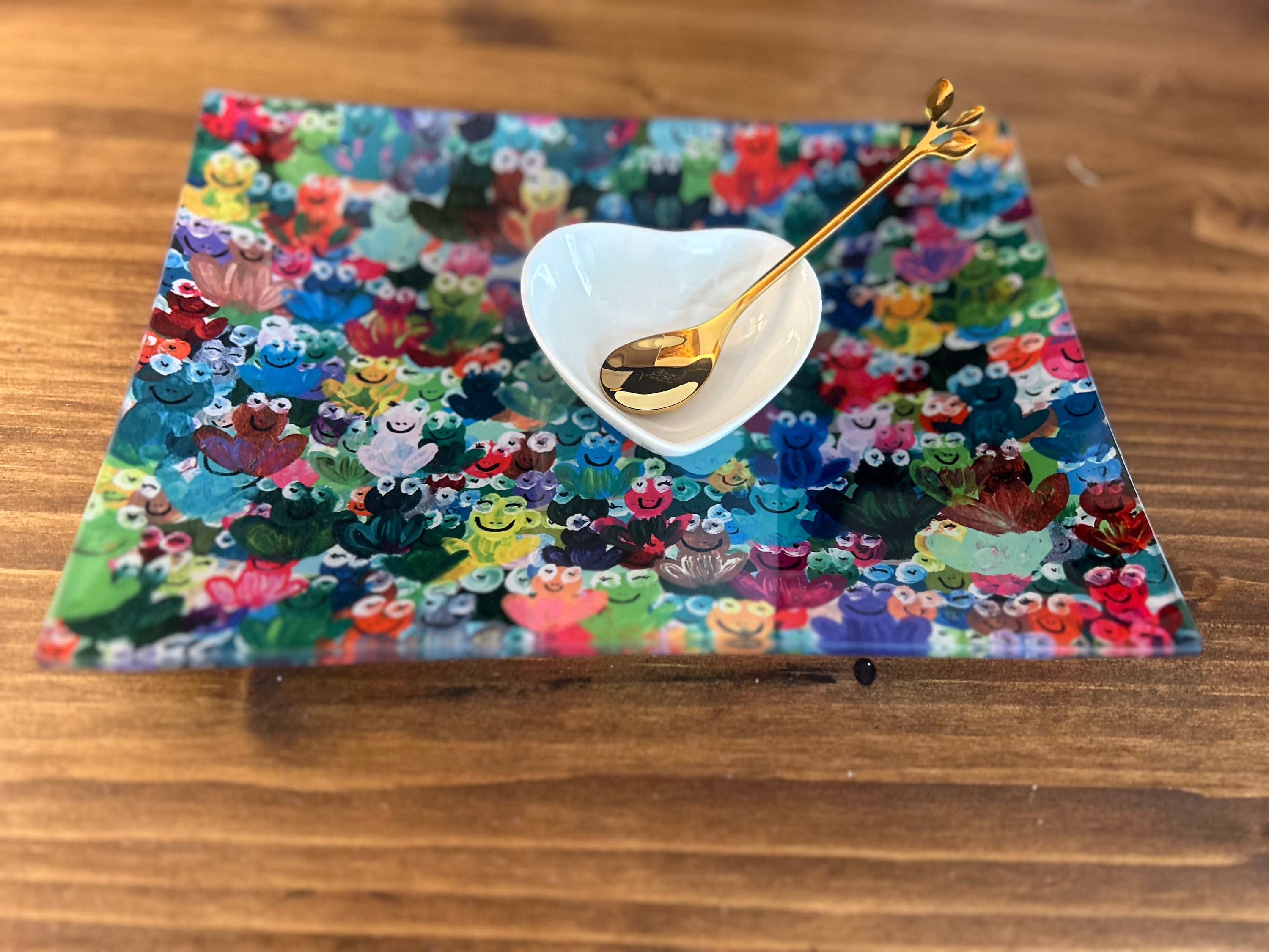 Rainbow Frogs Passover Dish Set